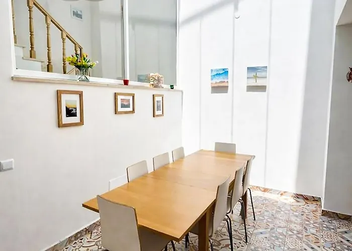 Holiday home House With Pool 5min Walk To Alemaes By Becherish