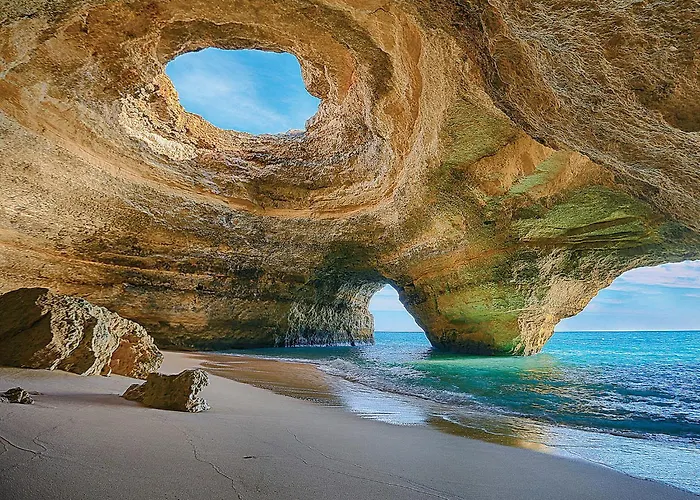 House With Pool 5min Walk To Alemaes By Becherish Holiday home Albufeira