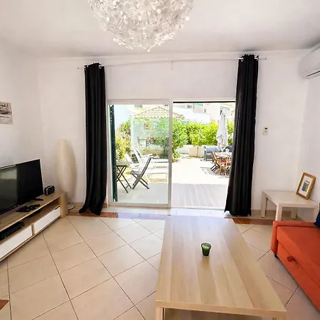 House With Pool 5min Walk To Alemaes By Becherish Vakantiehuis Albufeira
