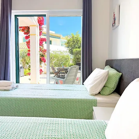 Vakantiehuis House With Pool 5min Walk To Alemaes By Becherish Albufeira