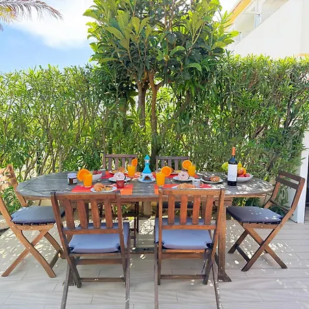 Vakantiehuis House With Pool 5min Walk To Alemaes By Becherish