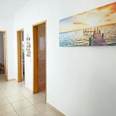 House With Pool 5min Walk To Alemaes By Becherish *