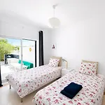 Semesterbostad House With Pool 5min Walk To Alemaes By Becherish *
