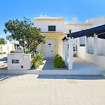 House With Pool 5min Walk To Alemaes By Becherish Semesterbostad *