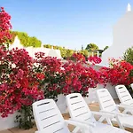 House With Pool 5min Walk To Alemaes By Becherish Semesterbostad